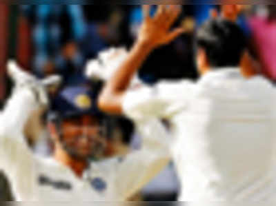 न्यू जीलैंड को 244 रन की लीड, अश्विन ने झटके 5 विकेट