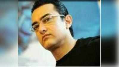 इंजॉय कर रहे हैं बिजी आमिर