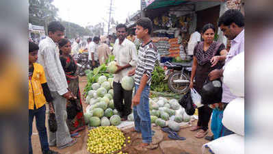 ಹಬ್ಬದ ಸಂಭ್ರಮಕ್ಕೆ ಕುಂದುತಾರದ ಬೆಲೆ ಏರಿಕೆ