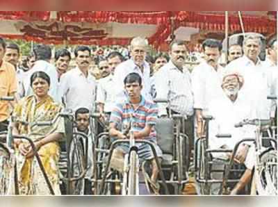 ವಿಕಲಚೇತನರು ಸೌಲಭ್ಯ ಬಳಸಿ ಬೆಳೆಯಲಿ