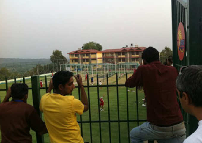 दुनिया का सबसे खूबसूरत क्रिकेट स्टेडियम
