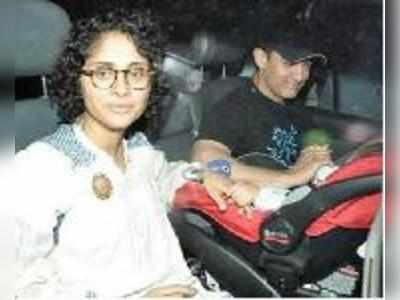 पीके के सेट पर विद फैमिली आमिर