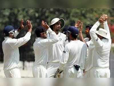 भारत ने चेन्नै में ऑस्ट्रेलिया को 8 विकेट से धोया