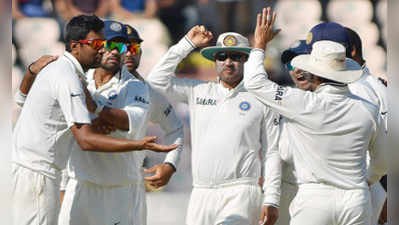 हैदराबाद टेस्ट : भारत ने ऑस्ट्रेलिया को पारी और 135 रनों से हराया