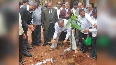 ಮಾಡೆಲ್ ಬೇಡ, ರೋಲ್ ಮಾಡೆಲ್ ಬೇಕು