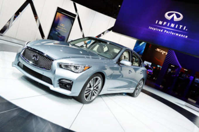 Infiniti-Q50-S-Hybrid