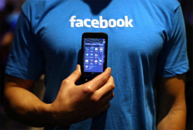 फेसबुक स्मार्टफोन की खूबियां