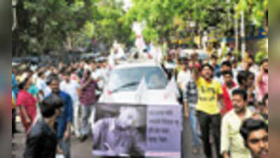 ছাত্রনেতার মৃত্যু ঘিরে ধোঁয়াশাঅলীক কুনাট্য আর কতকাল?