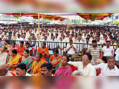 ಬಿಜೆಪಿ, ಕಾಂಗ್ರೆಸ್ ವಿರುದ್ಧ ಗುಡುಗು