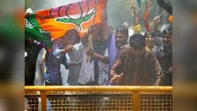ಬನ್ಸಾಲ್ ರಕ್ಷಣೆ ಯತ್ನ: ಸಿಬಿಐ ಅಧಿಕಾರಿ ವಿರುದ್ಧ ಪ್ರತಿಭಟನೆ