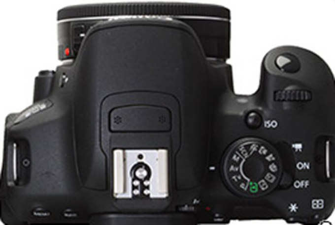 दुनिया का सबसे छोटा DSLR कैमरा