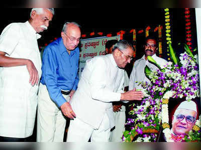 ‘ರೈತರ ಕನಸನ್ನು ಹಸನುಗೊಳಿಸಬೇಕಿದೆ’