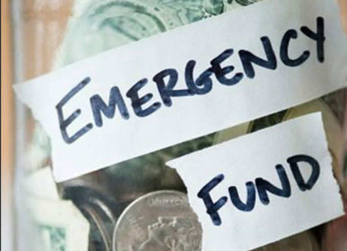 आपातकाल के लिए पैसा जरूर बचाकर रखें