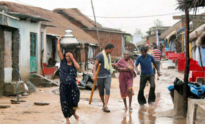 गांव खाली करने के अलर्ट जारी