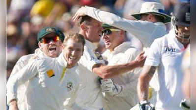 एशेज टेस्टः ऑस्ट्रेलिया-इंग्लैंड के बीच रोचक जंग