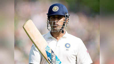 धोनी से टेस्ट की कप्तानी छीन लेनी चाहिएः मनिंदर सिंह
