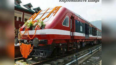 मुंबई से दिल्ली के लिए नॉन स्टॉप ए.सी. प्रीमियम ट्रेन