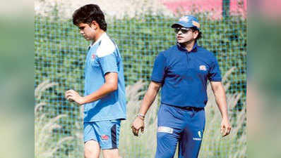 तेंडुलकर ने बेटे अर्जुन के साथ मुंबई इंडियंस के नेट पर गेंदबाजी की
