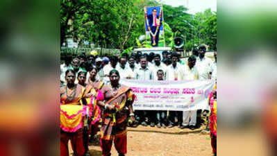 ‘ಪ್ರತಿಷ್ಠೆಯಿಂದ ದಲಿತ ಸಂಘಟನೆ ಬಲ ಕ್ಷೀಣ’