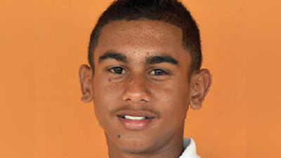 इंडीज क्रिकेट का नया लाराः 14 साल के लड़के ने बनाए 404 रन