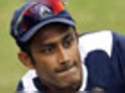 कुंबले तीसरे टेस्ट मैच में खेलेंगेः द्रविड़