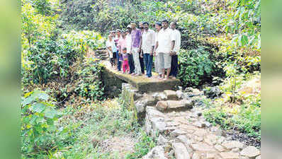 ಅರಮನೆ ಕಾಯುತ್ತಿದ್ದವರ ಬದುಕು ಮೂರಾಬಟ್ಟೆ