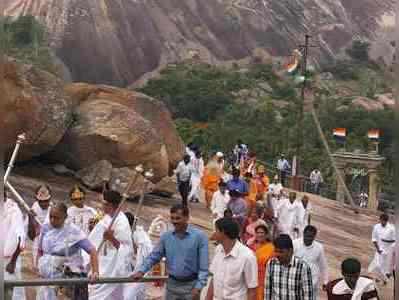 ಚಿಕ್ಕಬೆಟ್ಟದಲ್ಲಿ ಚಂದ್ರಗಿರಿ ಜಾತ್ರೆ