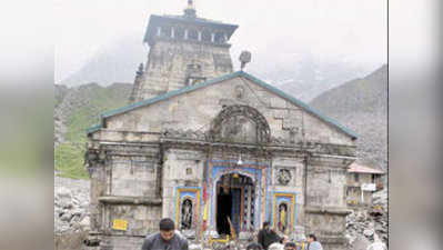 एक साल के बाद भी मंदिर की हालत वैसी ही