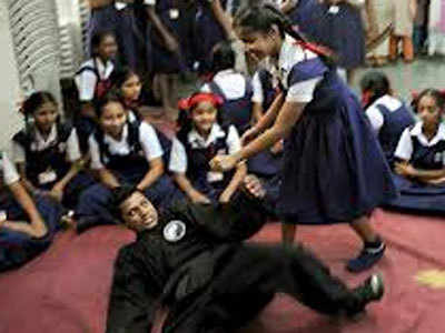 यूपी के सभी स्कूलों में छात्राओं को मार्शल आर्ट सिखाने के निर्देश