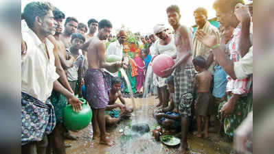 ಮಳೆಗಾಗಿ ಪ್ರಾರ್ಥಿಸಿ 101 ಕುಂಭಾಭಿಷೇಕ