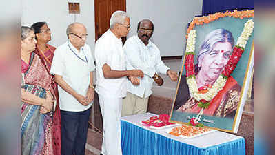 ಲೇಖಕಿ ಗಿರಿಜಕ್ಕನಿಗೆ ಕಸಾಪ ನುಡಿ ನಮನ