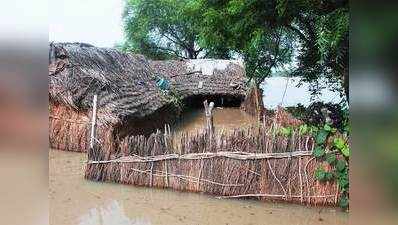 यूपी में बाढ़ से 82 मरे, संक्रामक रोगों का खतरा बढ़ा