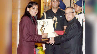 प्रेजिडेंट प्रणव ने राष्ट्रीय खेल पुरस्कार प्रदान किए