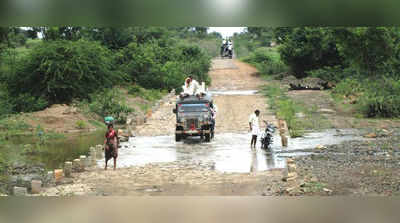 ದೊಡ್ಡ ಹಳ್ಳಕ್ಕಿಲ್ಲ ಸೇತುವೆ ಭಾಗ್ಯ : ಸಂಚಾರ ಹೈರಾಣ