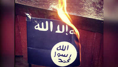 आइस बकेट चैलेंज की तर्ज पर ‘बर्न ISIS फ्लैग चैलेंज’