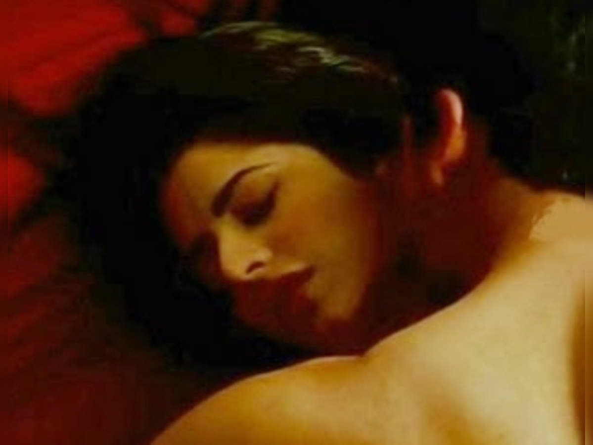 Katrina Kaif Ki Chut Me Land - à¤•à¤Ÿà¤°à¥€à¤¨à¤¾ à¤•à¥ˆà¤« à¤¨à¥‡ à¤¸à¥‡à¤•à¥à¤¸ à¤¸à¥€à¤¨ à¤•à¥‹ à¤¨à¤¾ à¤•à¤¹à¤¾ - Katrina Kaif says no to intimate scenes  - Navbharat Times