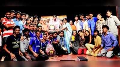 ರಂಗಕಲಾ ಸ್ಪರ್ಧೆ: ಎಸ್‌ಡಿಎಂ, ಆಳ್ವಾಸ್‌ಗೆ ಜಂಟಿ ಸಮಗ್ರ ಪ್ರಶಸ್ತಿ
