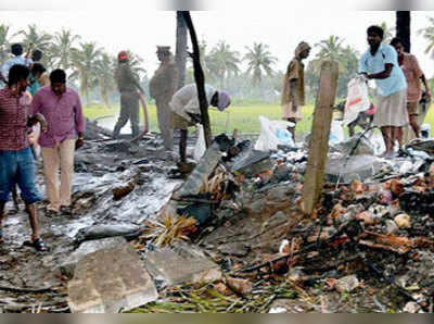 অন্ধ্রের বাজি কারখানায় বিস্ফোরণ, পুড়ে মৃত ১১