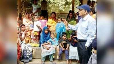 ডাক্তারবাবুর বদান্যতায় ছাদ পেল  অঙ্গনওয়াড়ি কেন্দ্র