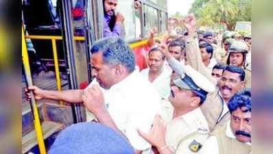 ಕುಂದಾನಗರಿಯಲ್ಲಿ  ಧರಣಿಗಳ ನಗಾರಿ; ಸೌಧದೆದುರು ಪ್ರತಿಭಟನೆಗಳ ಅಬ್ಬರ