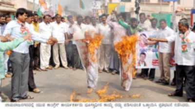 ಭೂ ಸ್ವಾಧೀನ ರೈತ ವಿರೋಧಿ ಆರೋಪ: ಪ್ರತಿಭಟನೆ