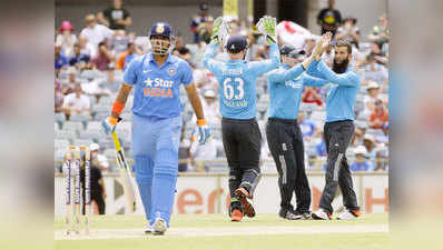 भारत नहीं खेल सका 50 ओवर, इंग्लैंड को जीत के लिए 201 रन