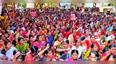 ಅಂಗನವಾಡಿ ಕಾರ್ಯಕರ್ತೆಯರ ಪ್ರತಿಭಟನೆ 2ನೇ ದಿನಕ್ಕೆ