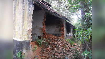 ಪಾಳು ಬಿದ್ದ ವಸತಿಗೃಹ: ಗೋಳು ಕೇಳದ ಅಧಿಕಾರಿಗಳು