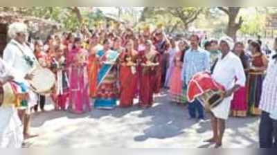 ಮಹೇಶ್ವರಿ ದೇವಿ ಮೆರವಣಿಗೆ