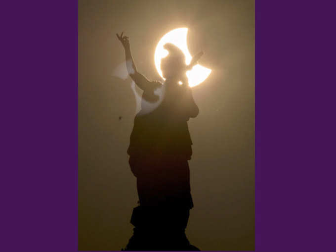अद्भुत: साल का पहला सूर्य ग्रहण