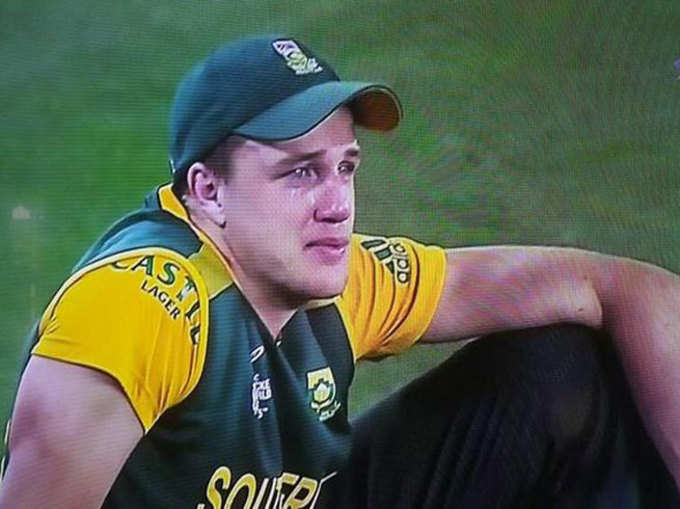 सेमीफाइनल की हार पर रो पड़े दक्षिण अफ्रीकी खिलाड़ी