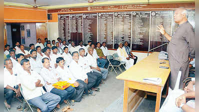 ವೇತನ ಹೆಚ್ಚಳಕ್ಕೆ ಗ್ರಾಪಂ ನೌಕರರ ಹೋರಾಟ