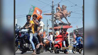 আদালতের রাস্তায় BJP, জনতার আদালতে CPM