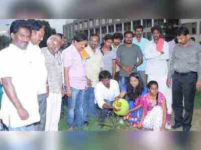 ಸರಕಾರವೇ ಚಿತ್ರೋತ್ಸವ ಆಯೋಜಿಸಲಿ